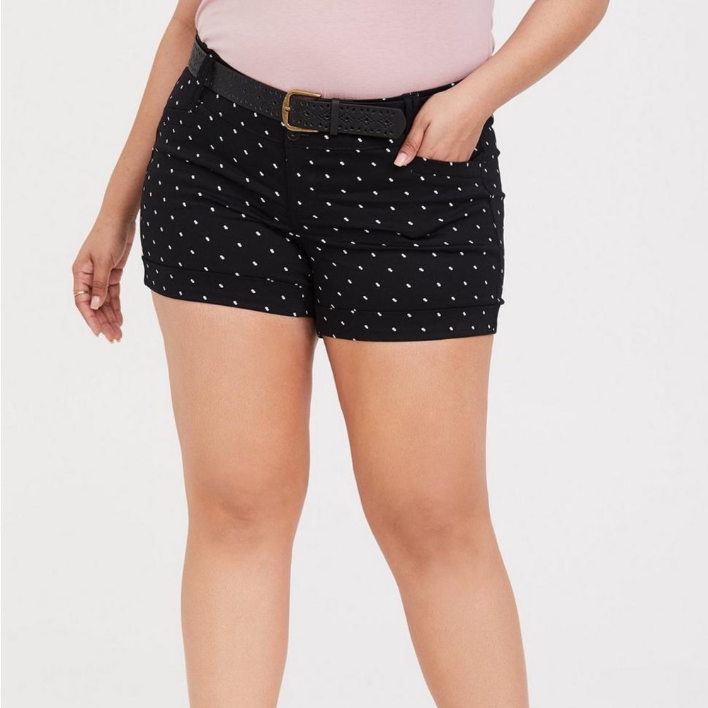 Torrid Sateen Short Black w/ White & Pink Dots Cuffed Hem Women’s Size 12